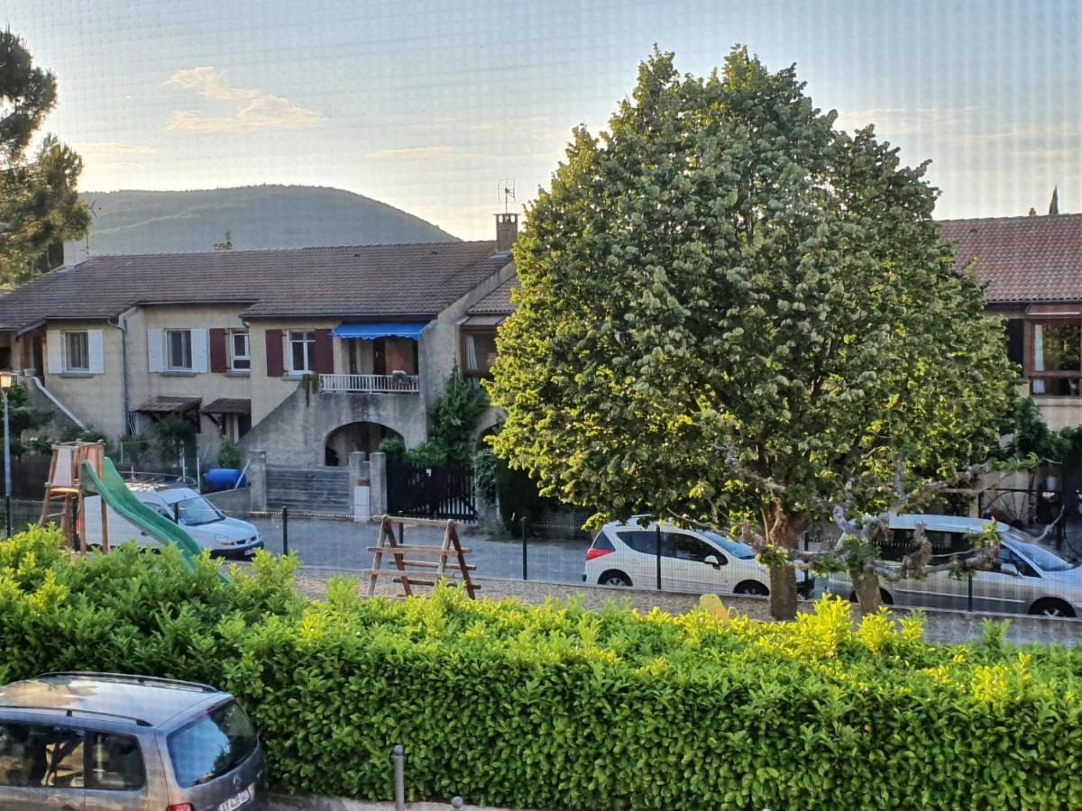 Le Petit Provencal Apartamento Espeluche Exterior foto